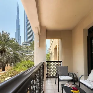 https://designer-apartment-w-burj-khalifa-view.sharjah-hotels.com